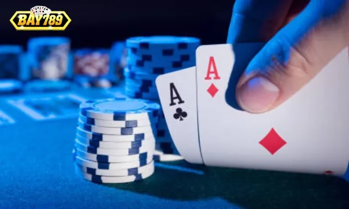 phỏm là gì Hướng dẫn chi tiết tính điểm trong bài Phỏm