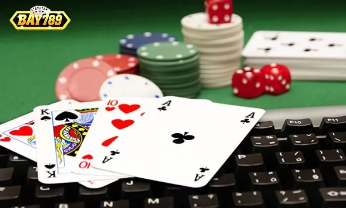 Liêng Bay789 – Game bài cực đỉnh, cơ Hội thắng lớn Áp dụng chiến thuật Bluff trong Liêng Bay789